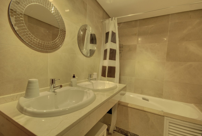 Image No.8-2 Bed Apartment for sale