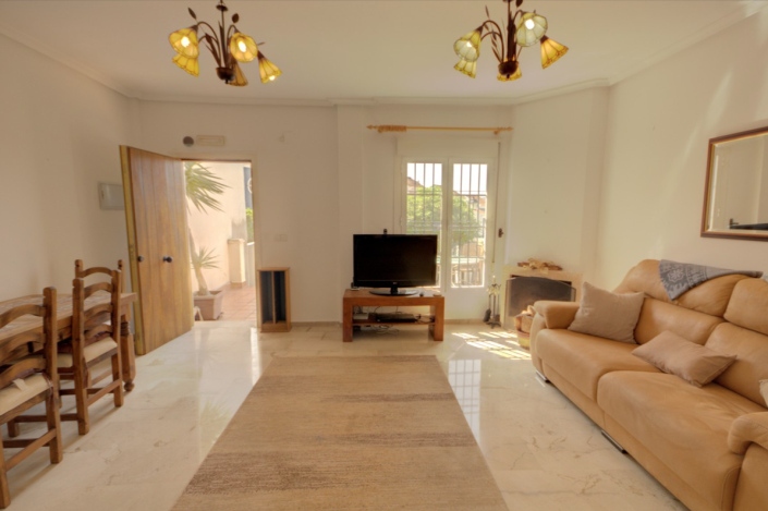 Image No.10-3 Bed Townhouse for sale