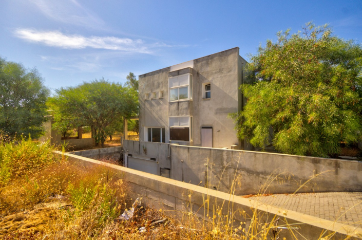 Image No.8-4 Bed Villa / Detached for sale