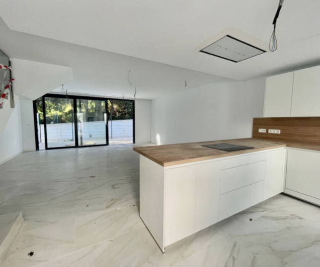 Image No.8-Maison de ville de 3 chambres à vendre à Puerto Banus