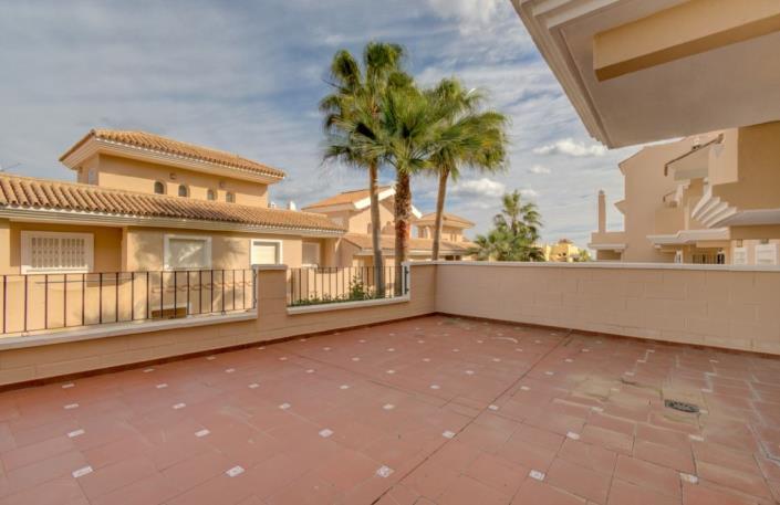 Image No.6-3 Bed Townhouse for sale