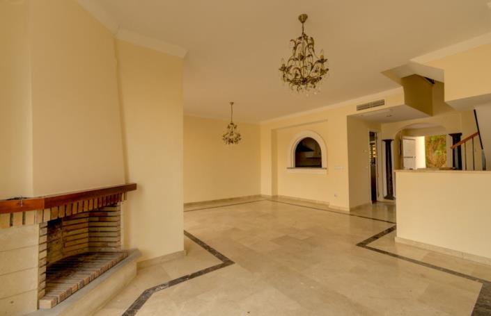 Image No.12-3 Bed Townhouse for sale