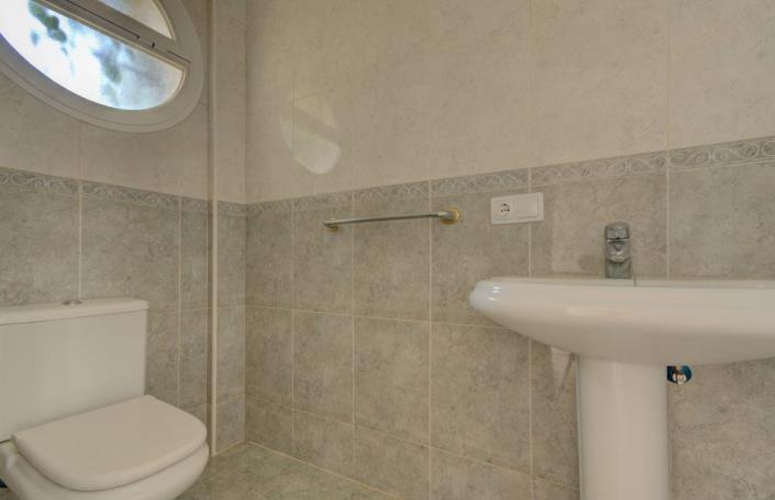 Image No.17-3 Bed Townhouse for sale