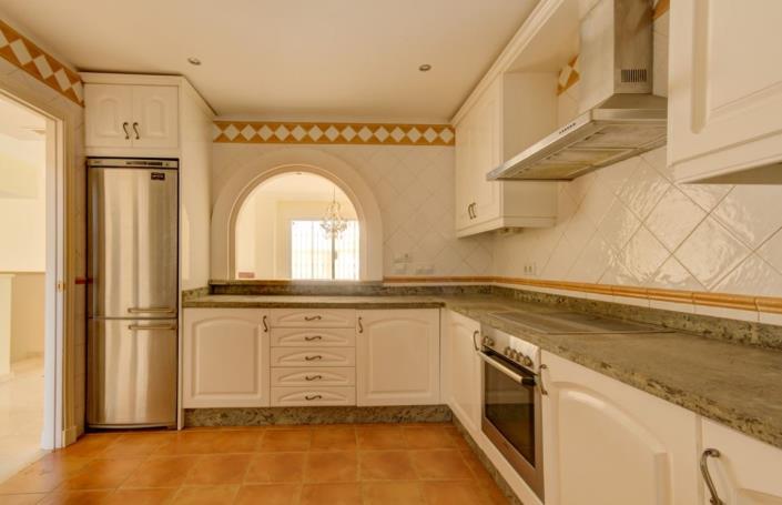 Image No.18-3 Bed Townhouse for sale