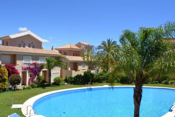 Image No.21-3 Bed Townhouse for sale