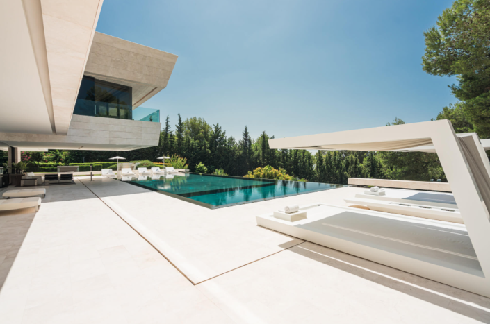 Image No.18-8 Bed House/Villa for sale