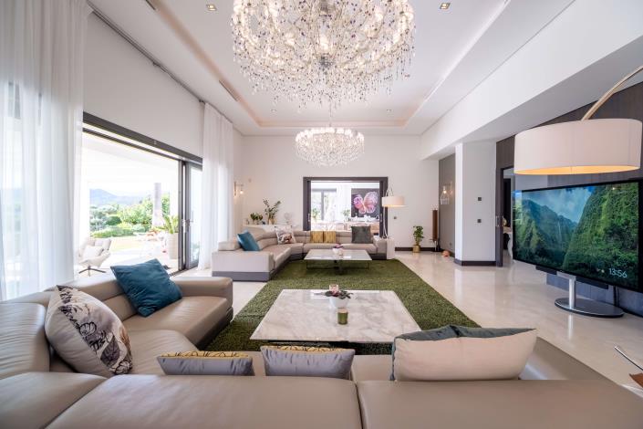 Image No.4-6 Bed Villa / Detached for sale