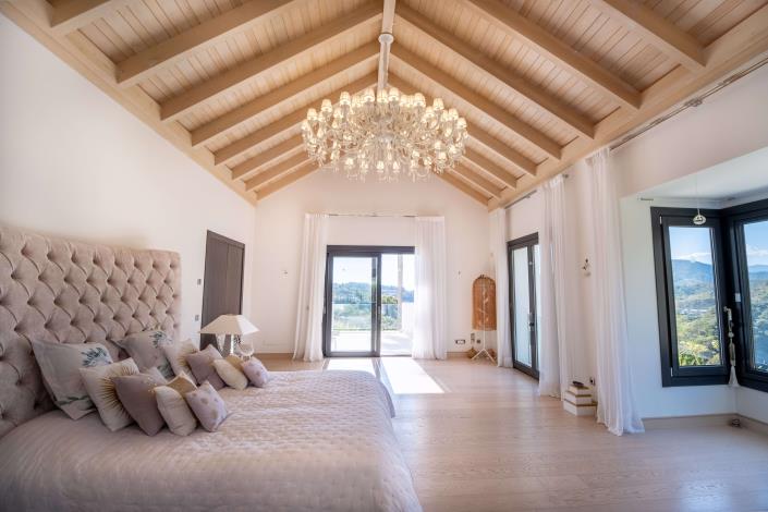 Image No.7-6 Bed Villa / Detached for sale