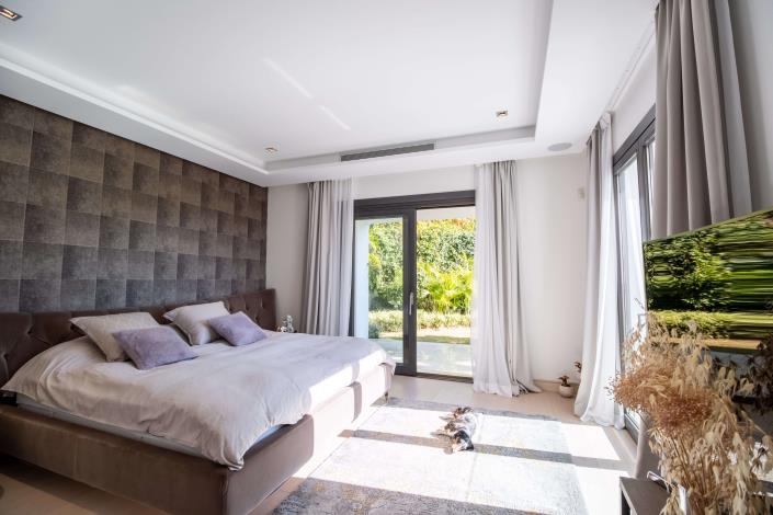 Image No.8-6 Bed Villa / Detached for sale