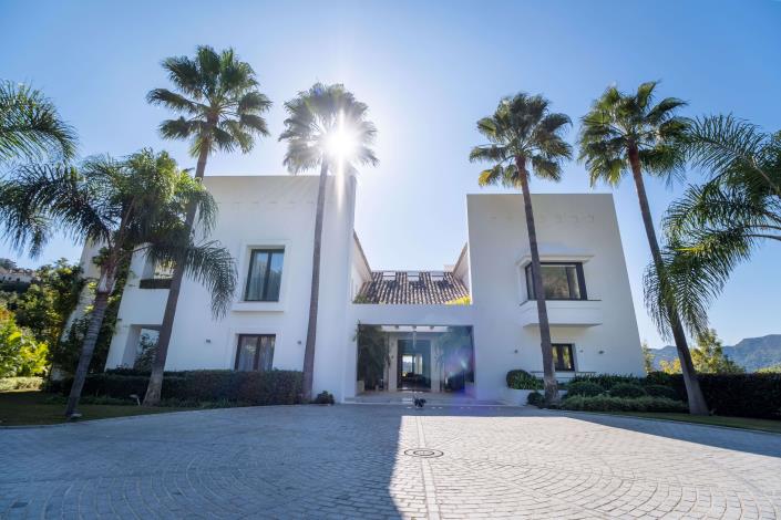 Image No.12-6 Bed Villa / Detached for sale