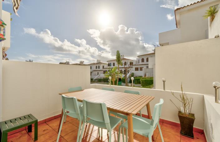 Image No.11-3 Bed Townhouse for sale