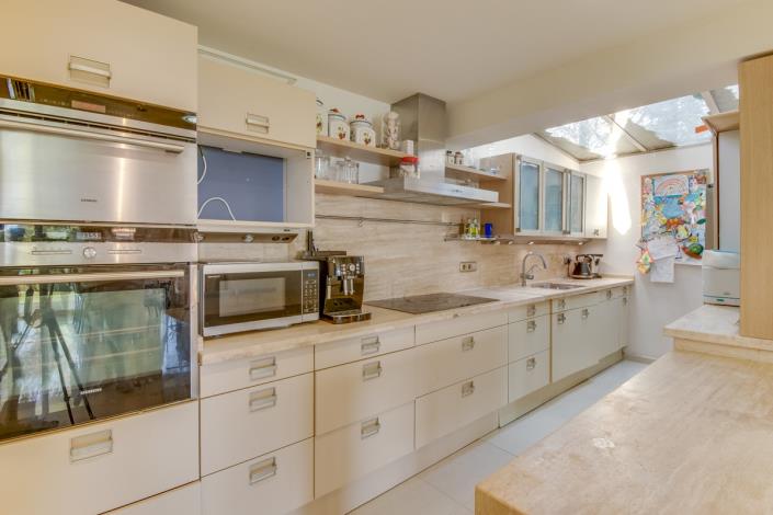 Image No.7-4 Bed Townhouse for sale