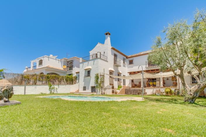 Image No.1-Villa / Détaché de 6 chambres à vendre à Marbella