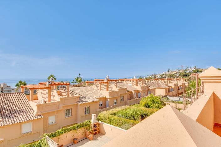 Image No.9-3 Bed Townhouse for sale