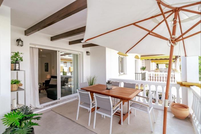 Image No.2-Appartement de 2 chambres à vendre à Puerto Banus