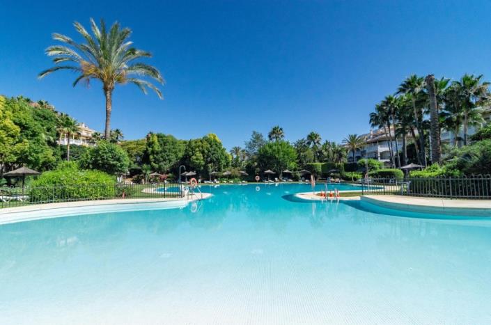 Image No.1-Appartement de 2 chambres à vendre à Puerto Banus