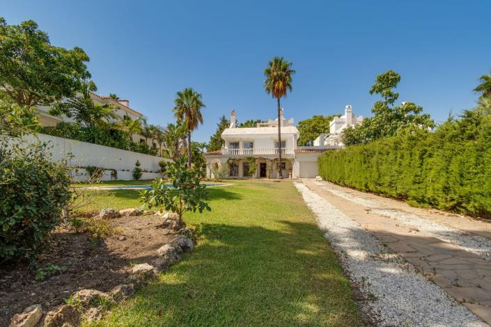Image No.3-Villa / Détaché de 4 chambres à vendre à Estepona