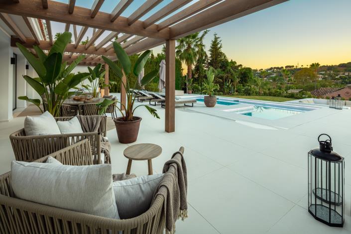 Image No.2-5 Bed Villa / Detached for sale