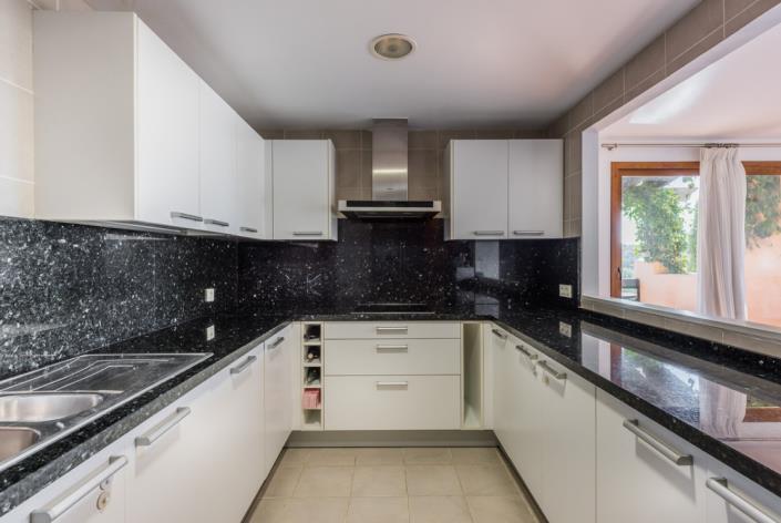 Image No.5-4 Bed Apartment for sale