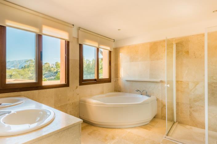 Image No.11-4 Bed Apartment for sale