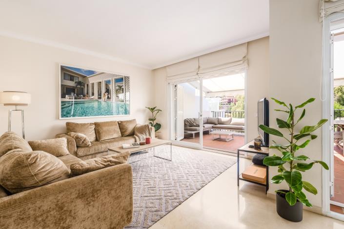 Image No.2-3 Bed Townhouse for sale