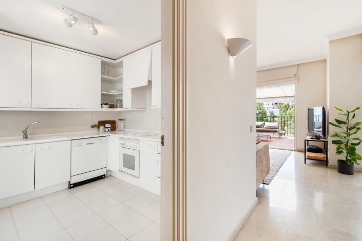 Image No.14-3 Bed Townhouse for sale