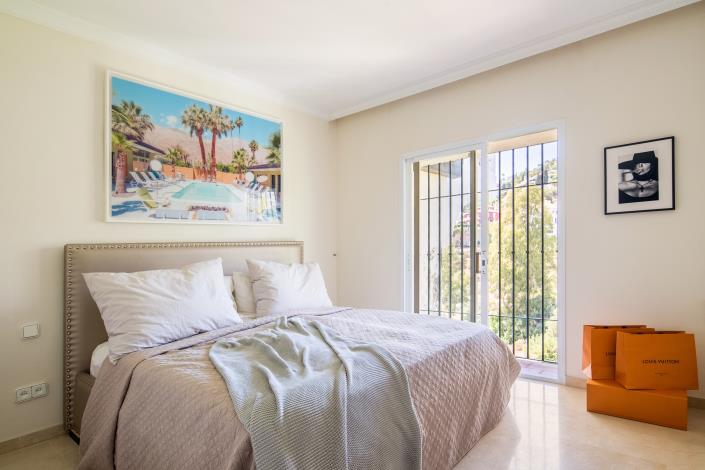 Image No.16-3 Bed Townhouse for sale