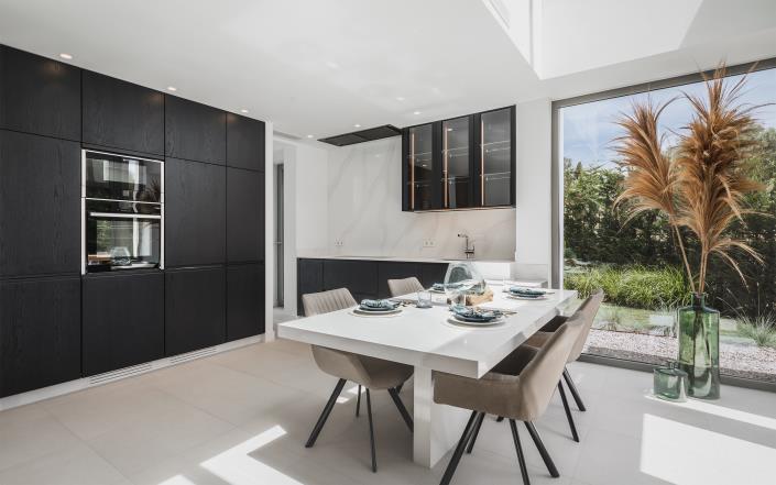 Image No.4-4 Bed Villa / Detached for sale