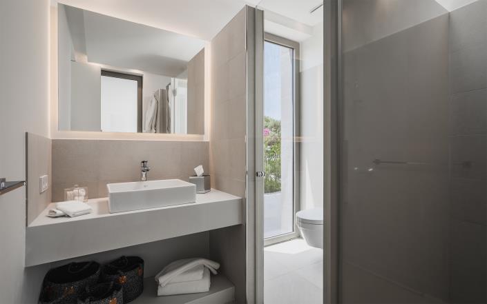 Image No.14-4 Bed Villa / Detached for sale