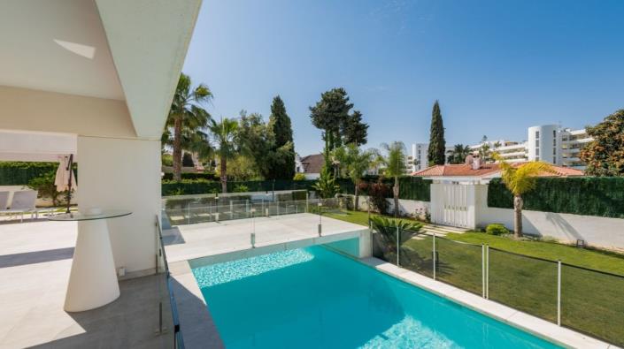 Image No.2-Villa / Détaché de 5 chambres à vendre à Guadalmina