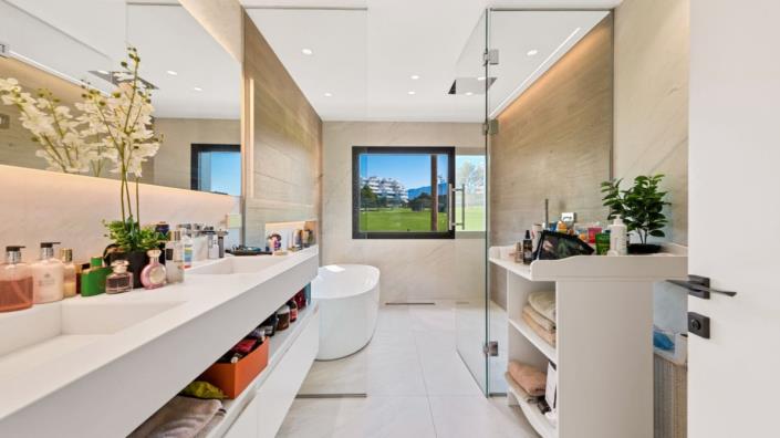 Image No.7-Villa / Détaché de 5 chambres à vendre à Guadalmina