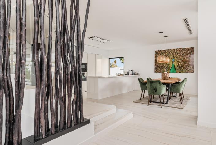 Image No.9-4 Bed Villa / Detached for sale