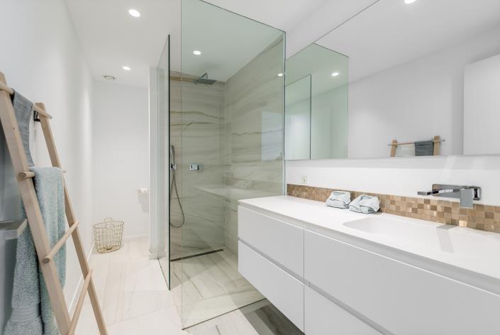 Image No.32-4 Bed Villa / Detached for sale