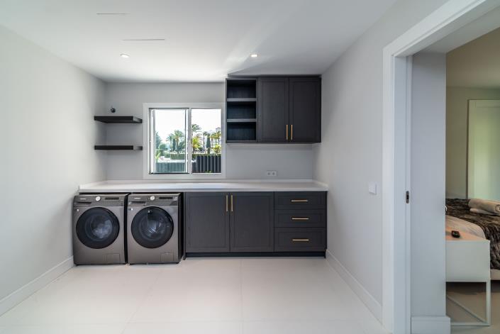 Image No.26-8 Bed Villa / Detached for sale