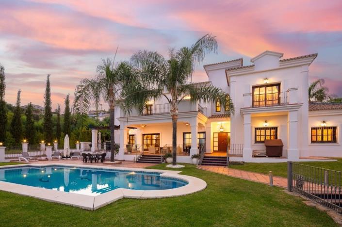 Image No.14-4 Bed Villa / Detached for sale