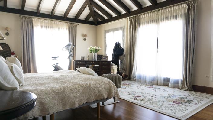 Image No.11-5 Bed Villa / Detached for sale