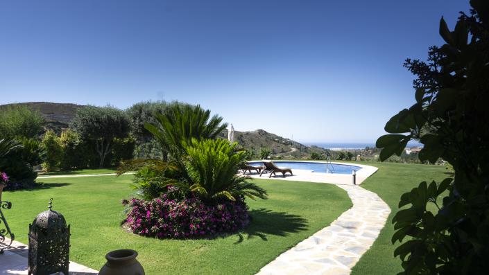 Image No.2-5 Bed Villa / Detached for sale