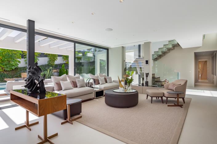 Image No.5-6 Bed Villa / Detached for sale