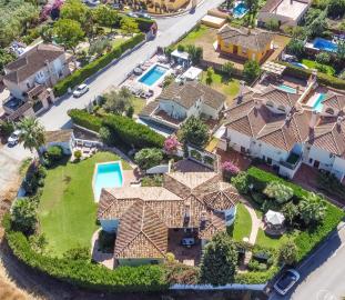 31-5e8b9eb86a2d455eeaf43a7bbf3ccd12