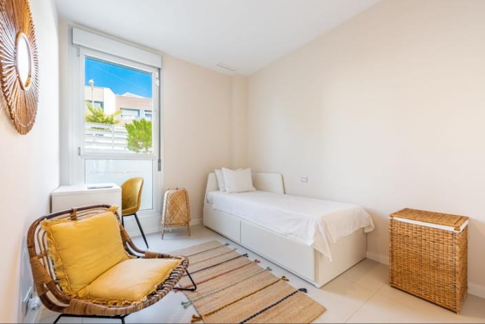 Image No.14-2 Bed Apartment for sale