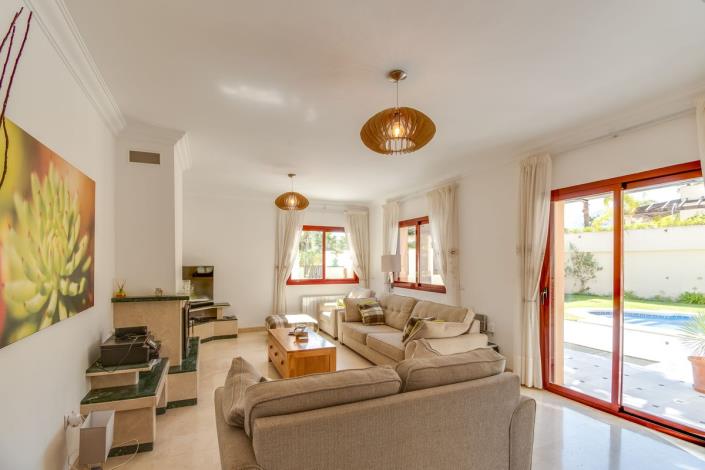 Image No.2-Villa / Détaché de 5 chambres à vendre à Coin