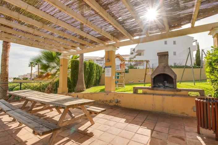 Image No.4-2 Bed Apartment for sale