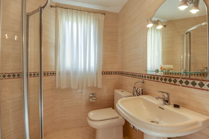 Image No.13-2 Bed Apartment for sale