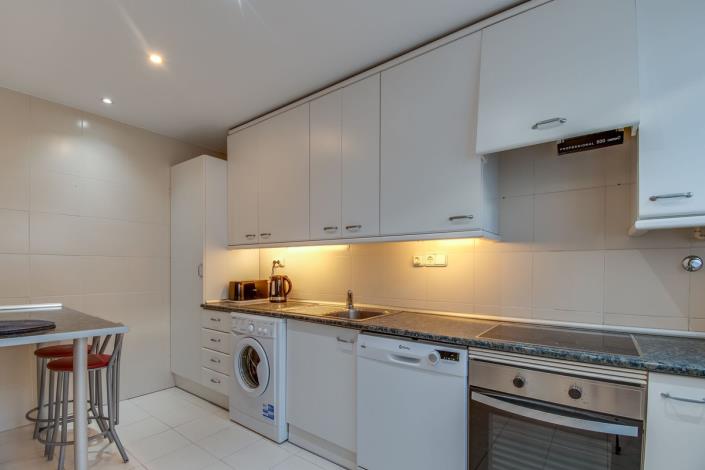 Image No.9-4 Bed Townhouse for sale