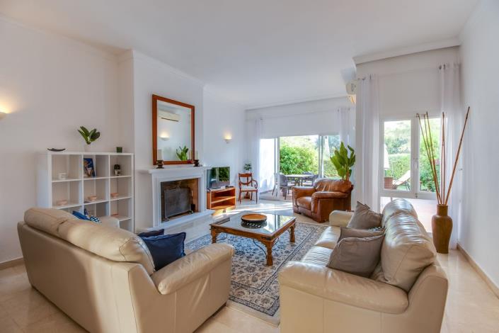 Image No.13-4 Bed Townhouse for sale