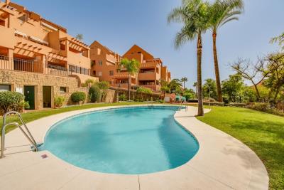 Penthouse de 2 chambres à vendre à Elviria