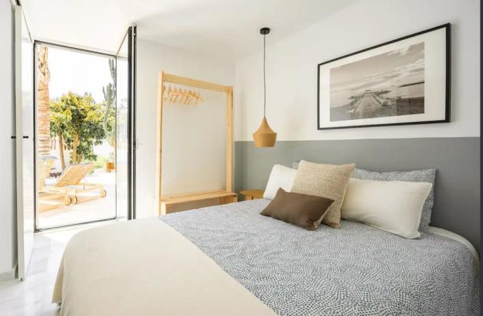 Image No.5-4 Bed Villa / Detached for sale