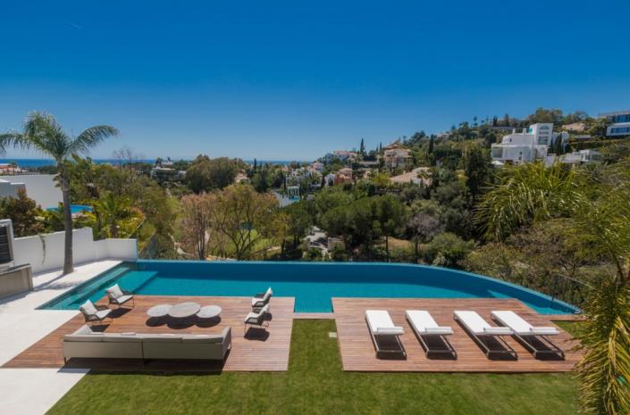 Image No.3-6 Bed Villa / Detached for sale