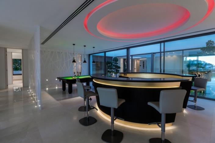 Image No.6-6 Bed Villa / Detached for sale