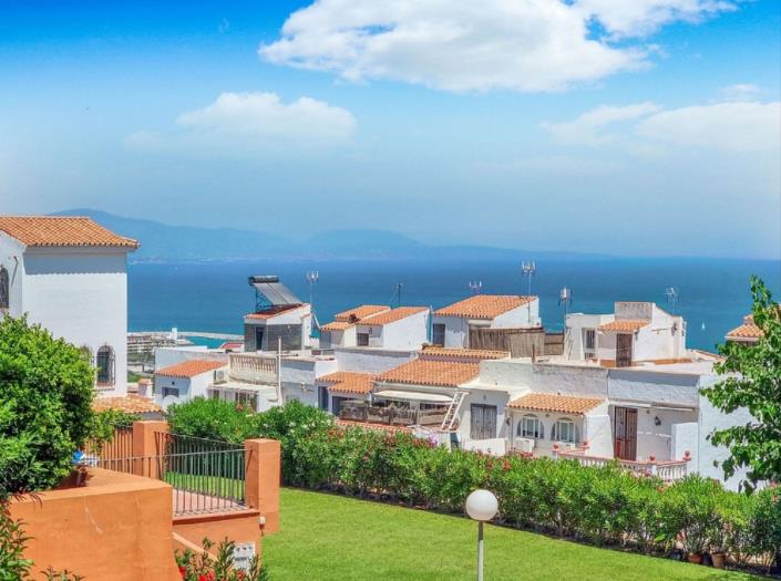 2 Bedrooms apartment for sale in Duquesa BEAUTIFUL BARGAIN TWO